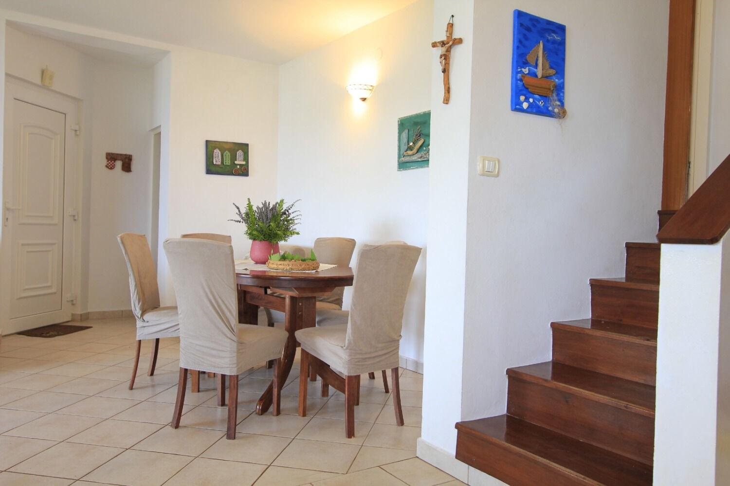 House Mirta 10909-K1