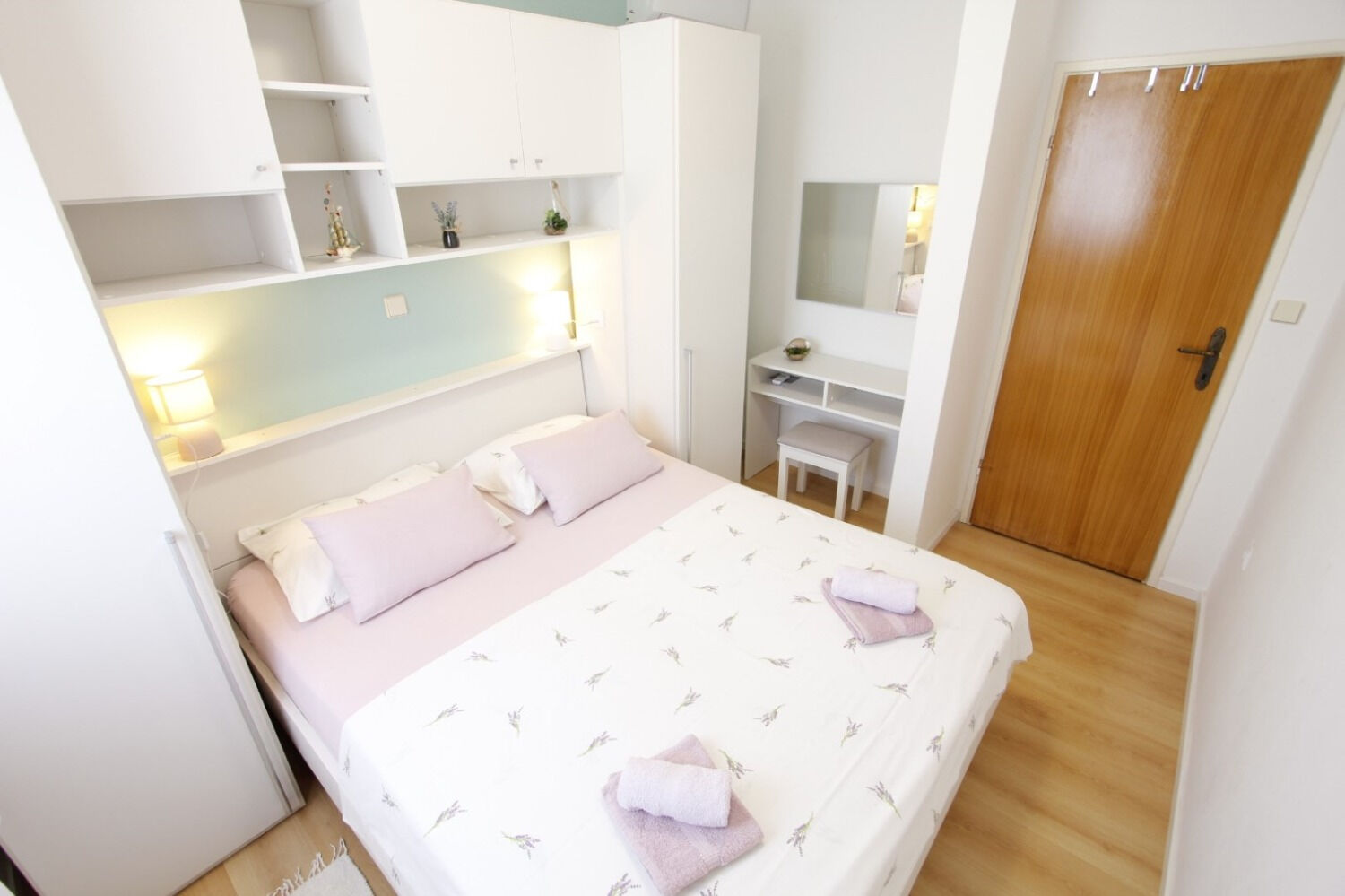 House Mirta 10909-K1