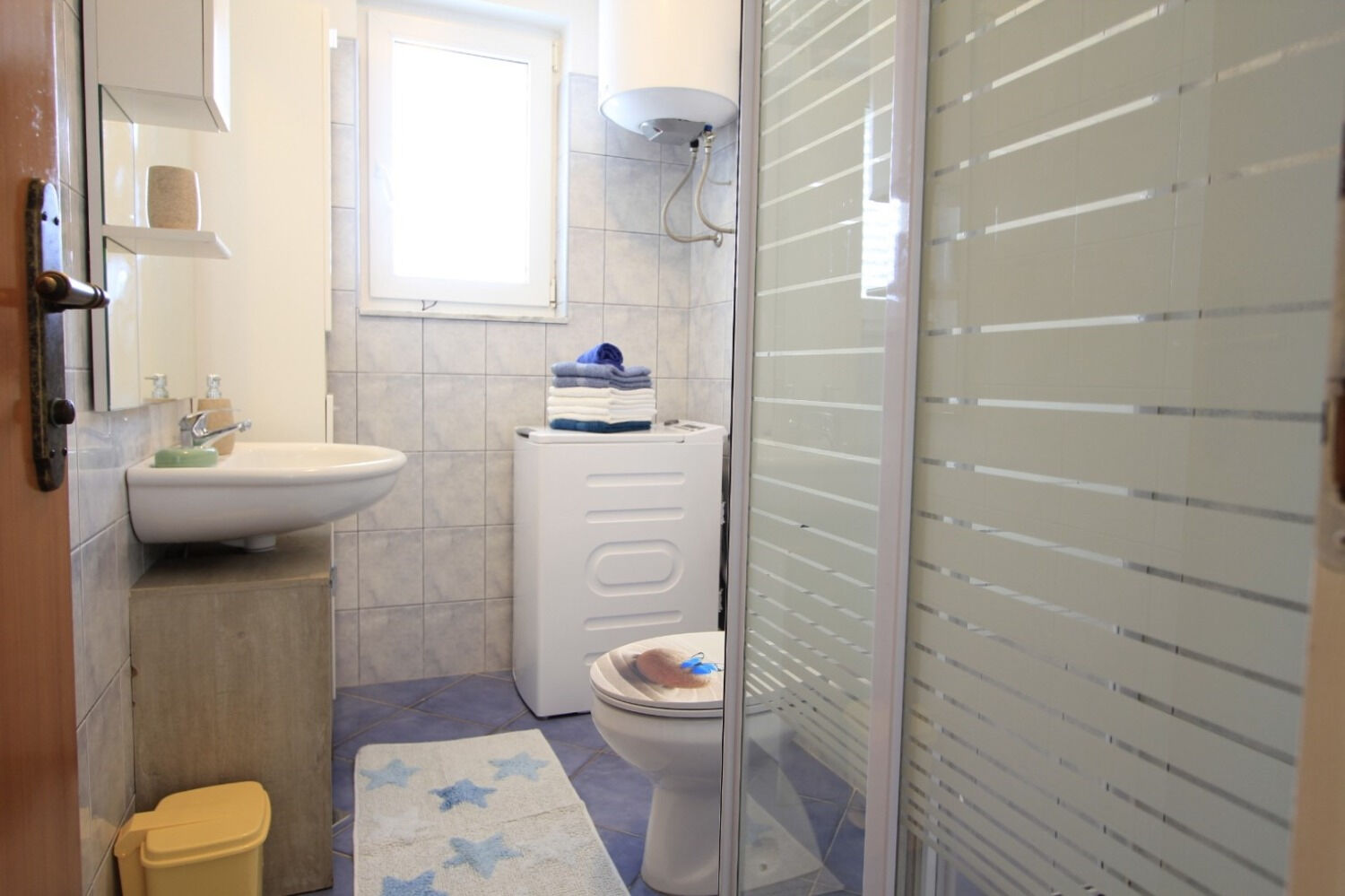 House Mirta 10909-K1