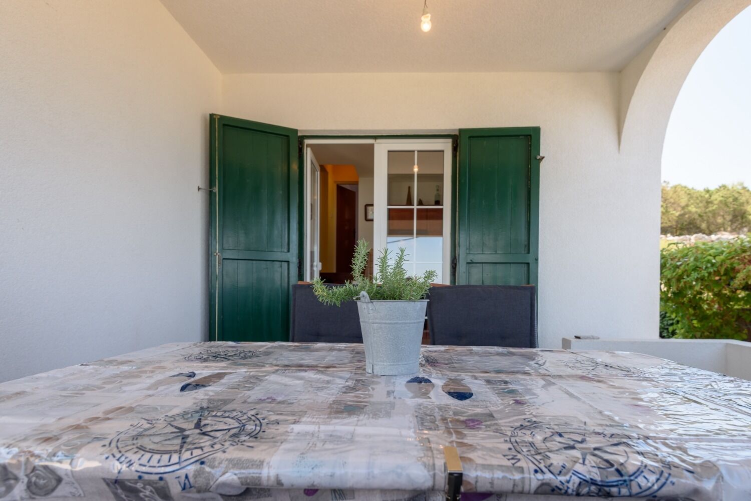House Mirta 10909-K1