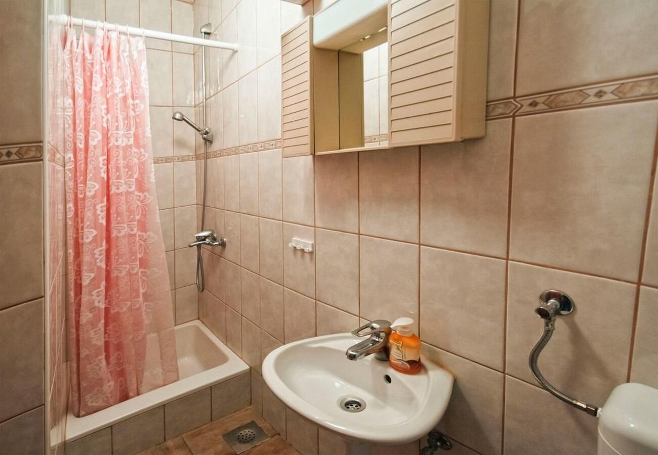 Apartments Igor 10913-A2