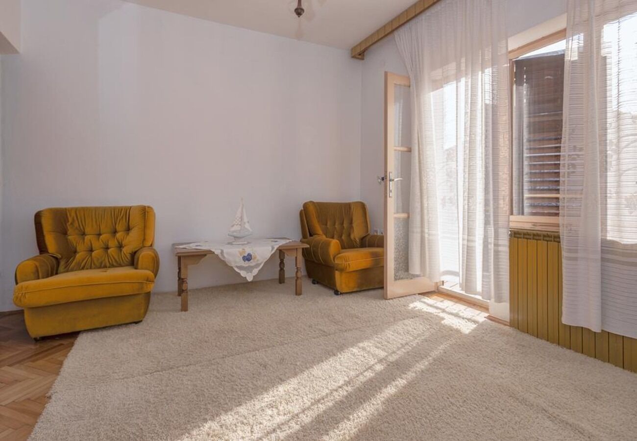 Apartments Igor 10913-A4