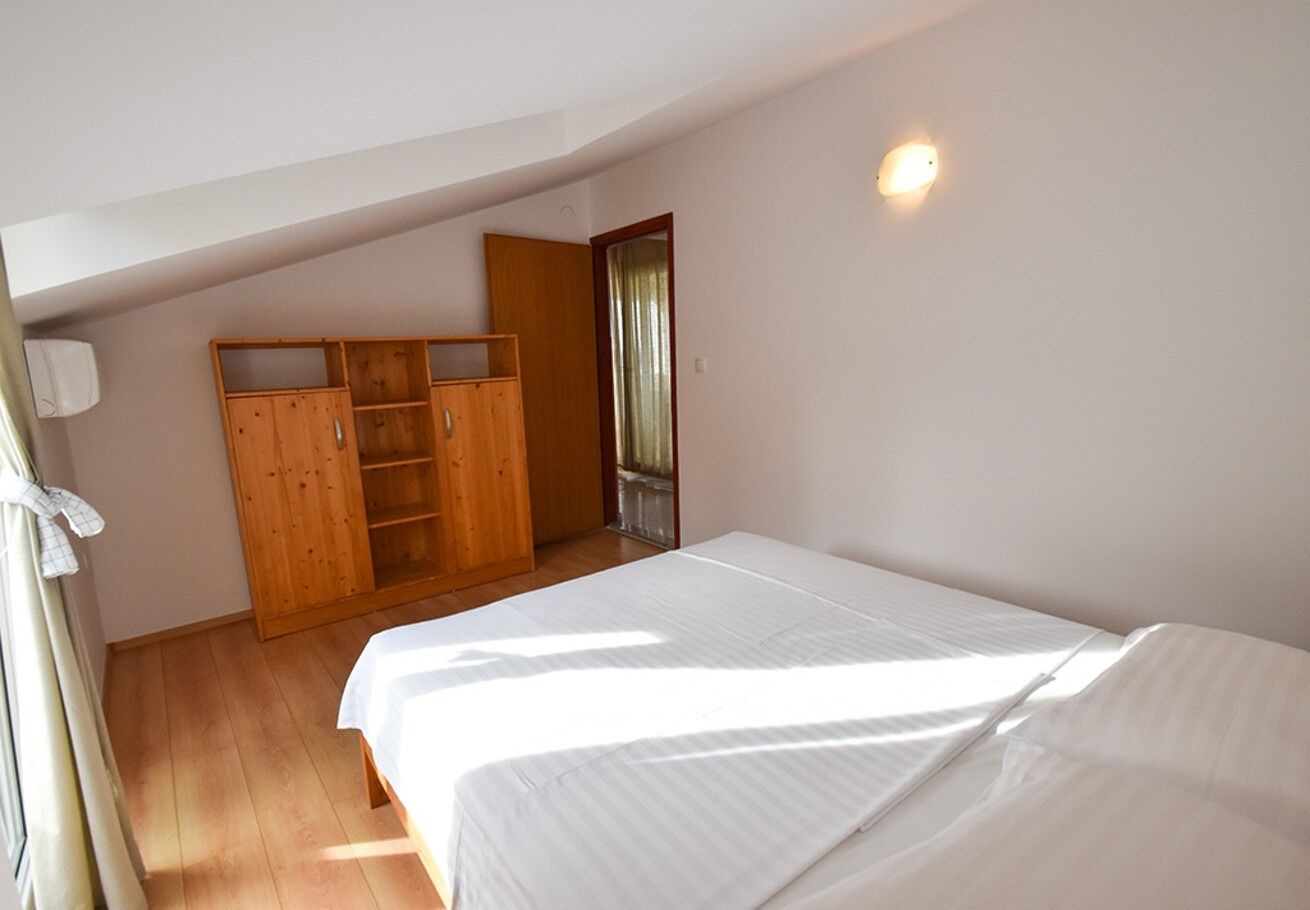 Apartments Lidija 10919-A1