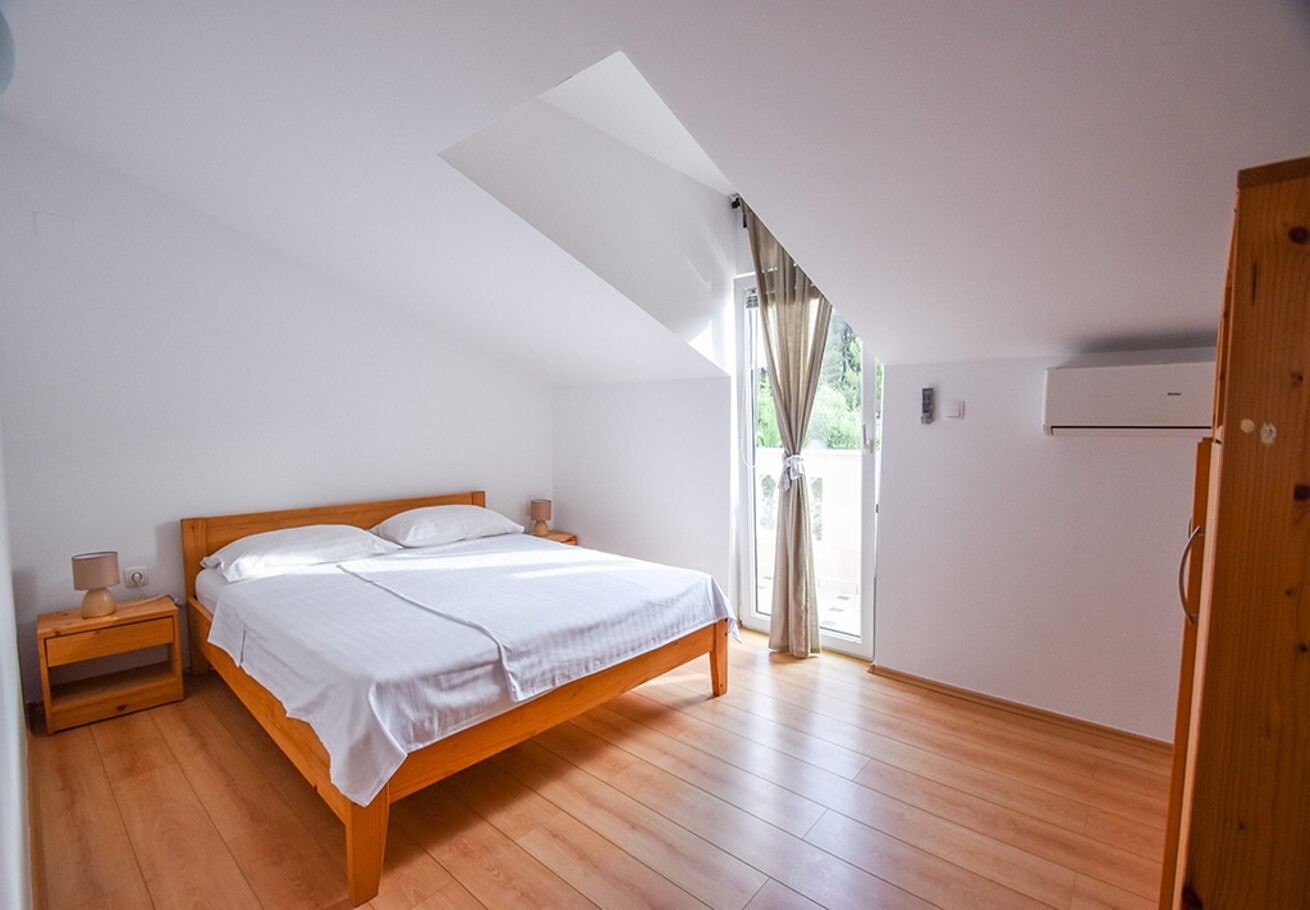 Apartments Lidija 10919-A1
