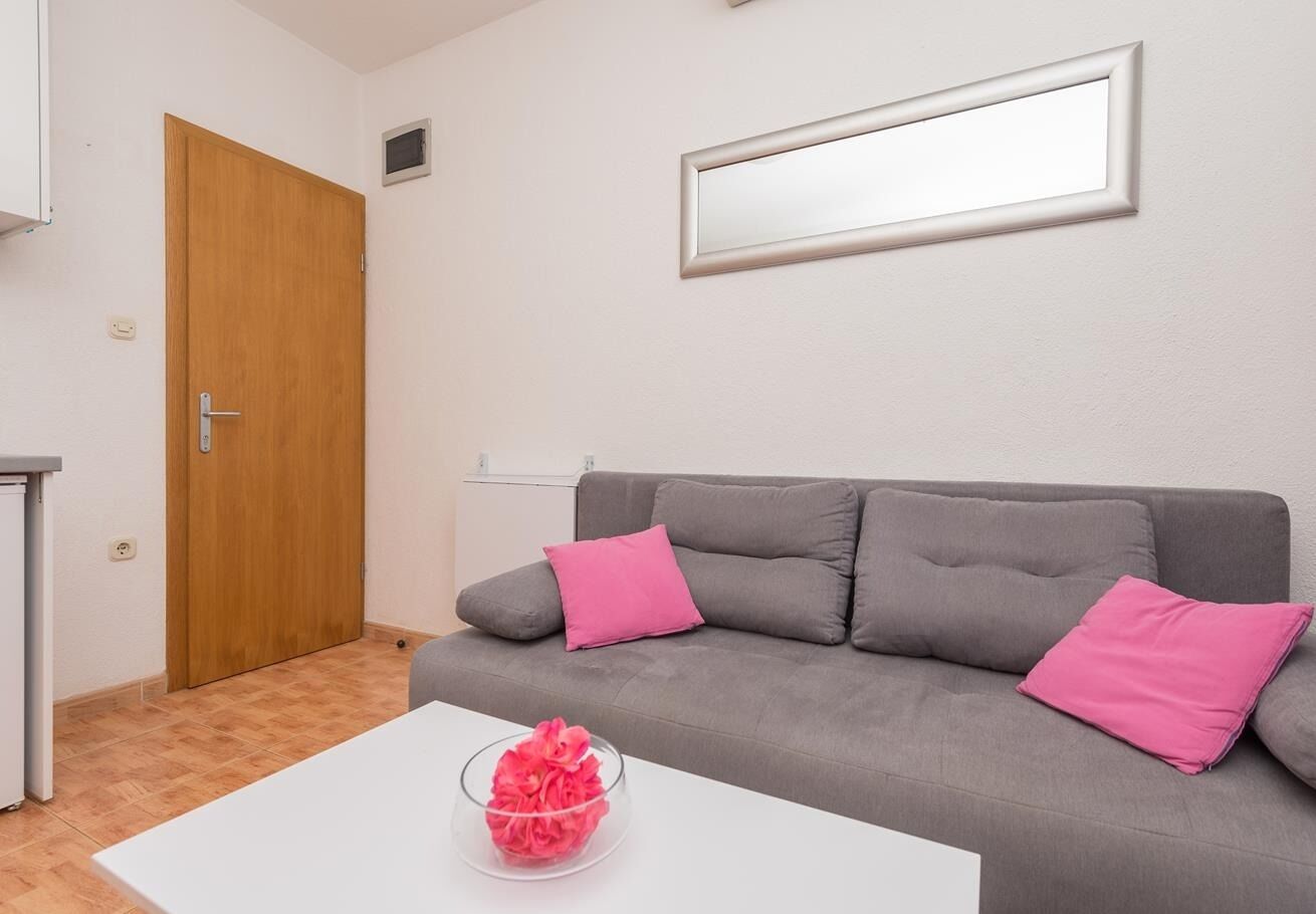 Apartments Ivi 109111-A1