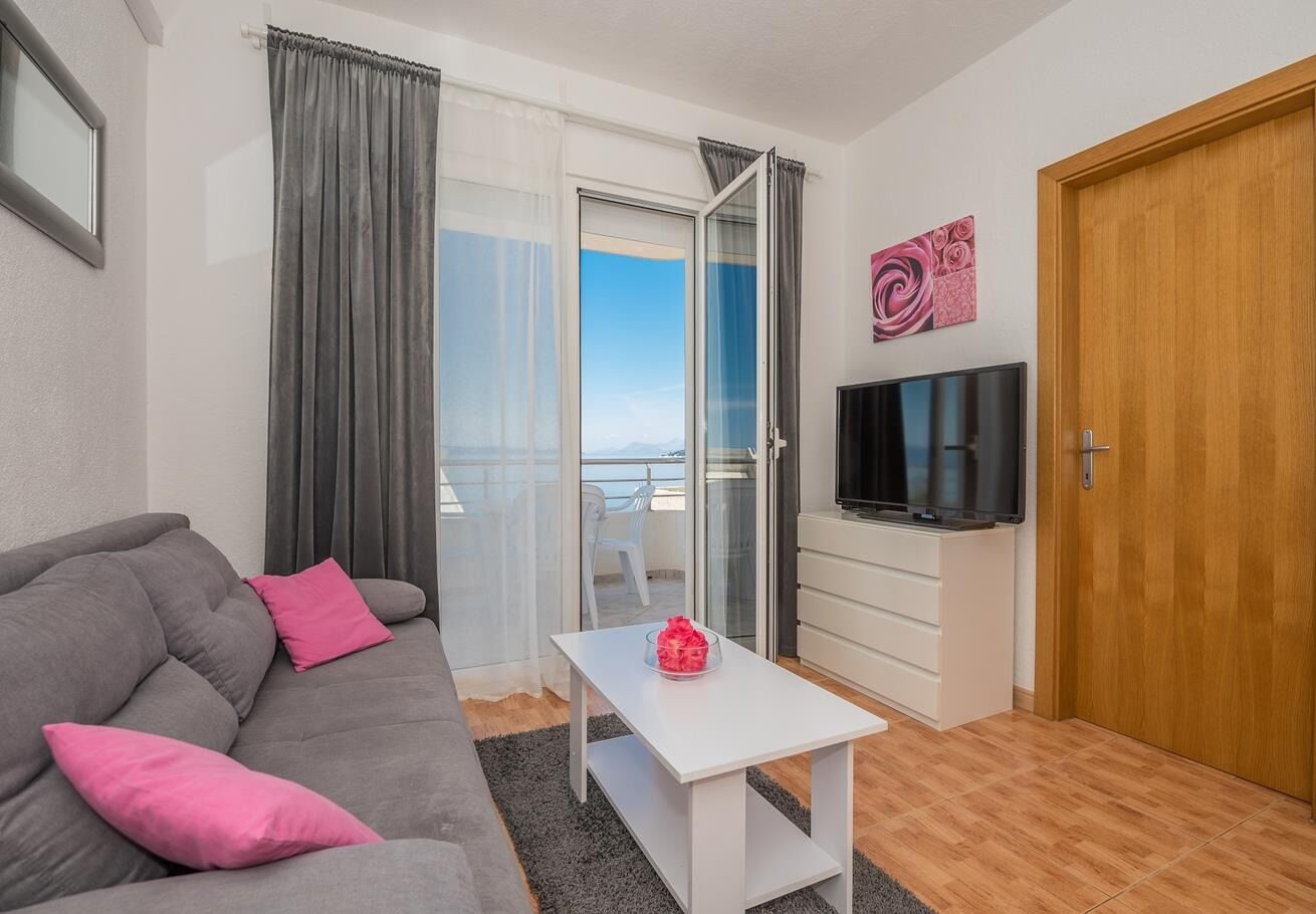 Apartments Ivi 109111-A1