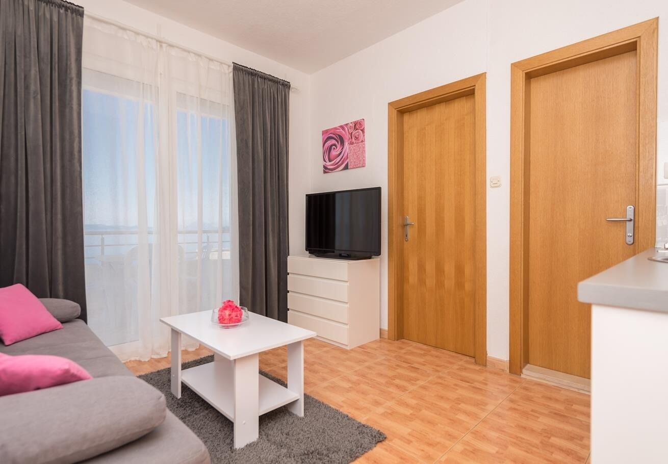 Apartments Ivi 109111-A1