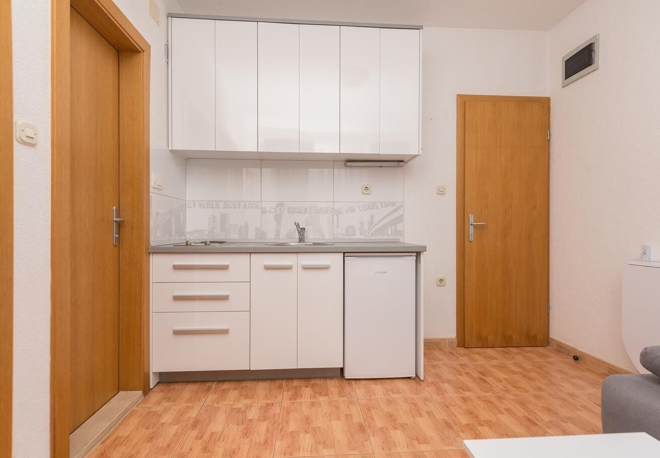 Apartments Ivi 109111-A1