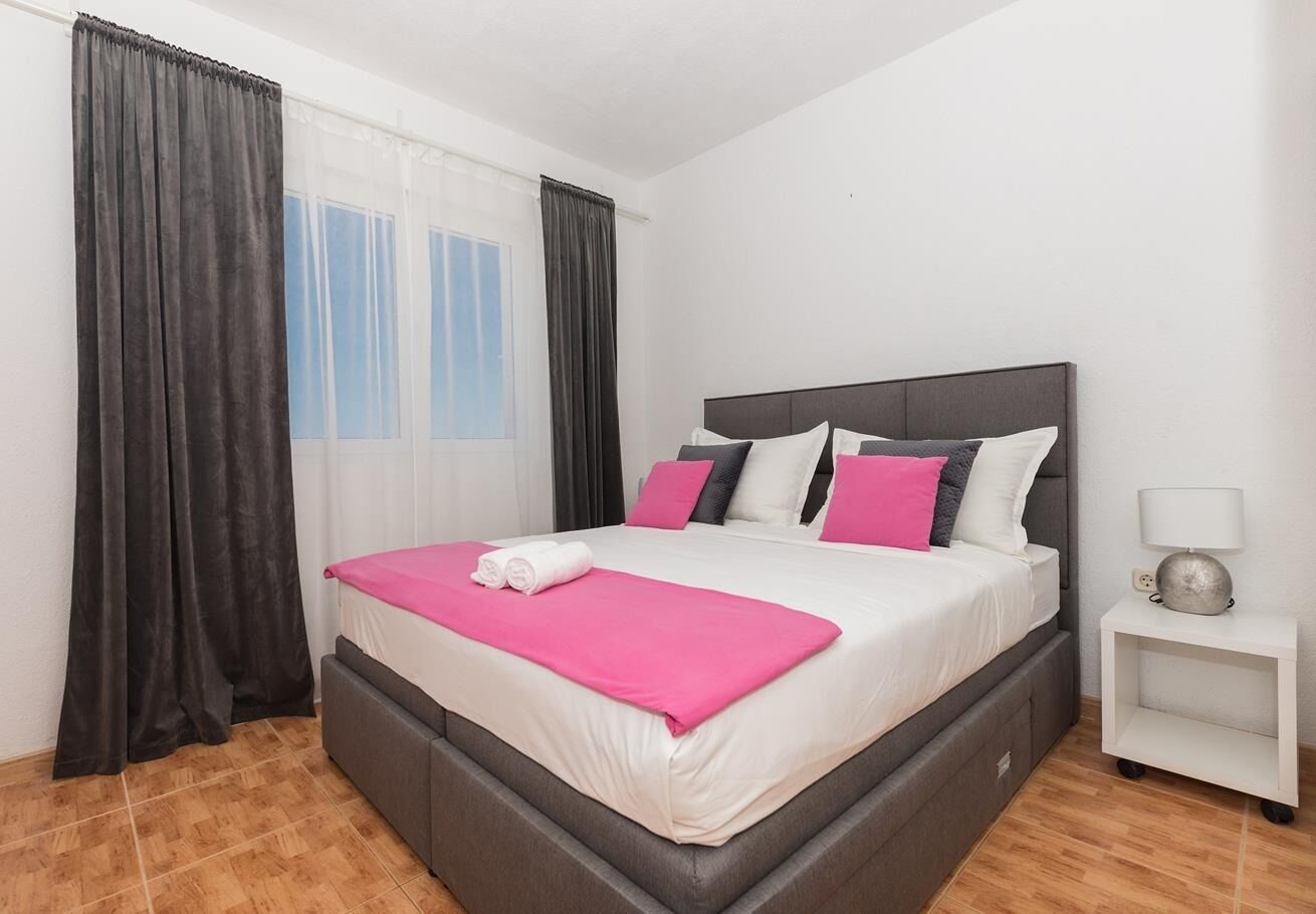 Apartments Ivi 109111-A1