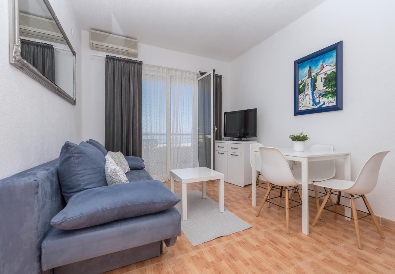 Apartments Ivi 109111-A2
