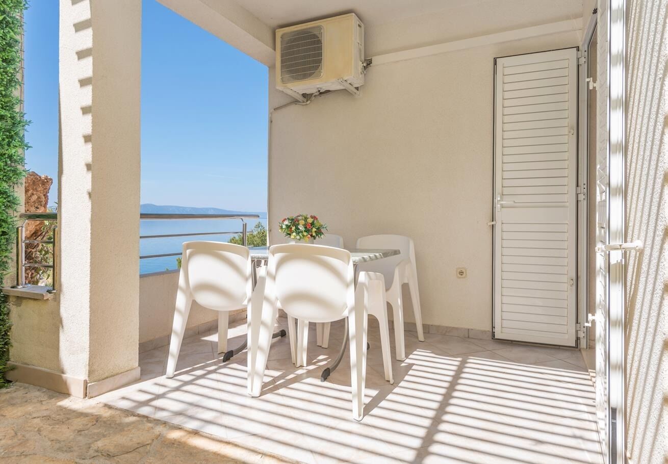 Apartments Ivi 109111-A3