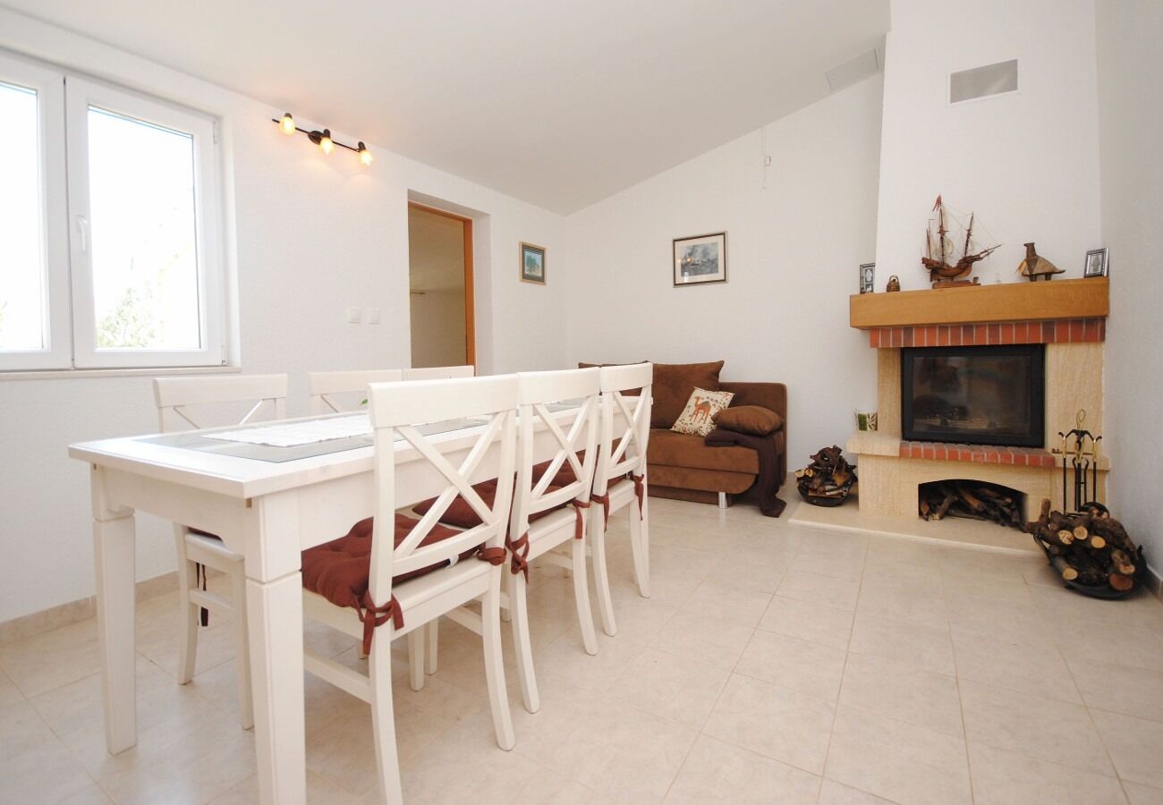 House Mare 109171-K1