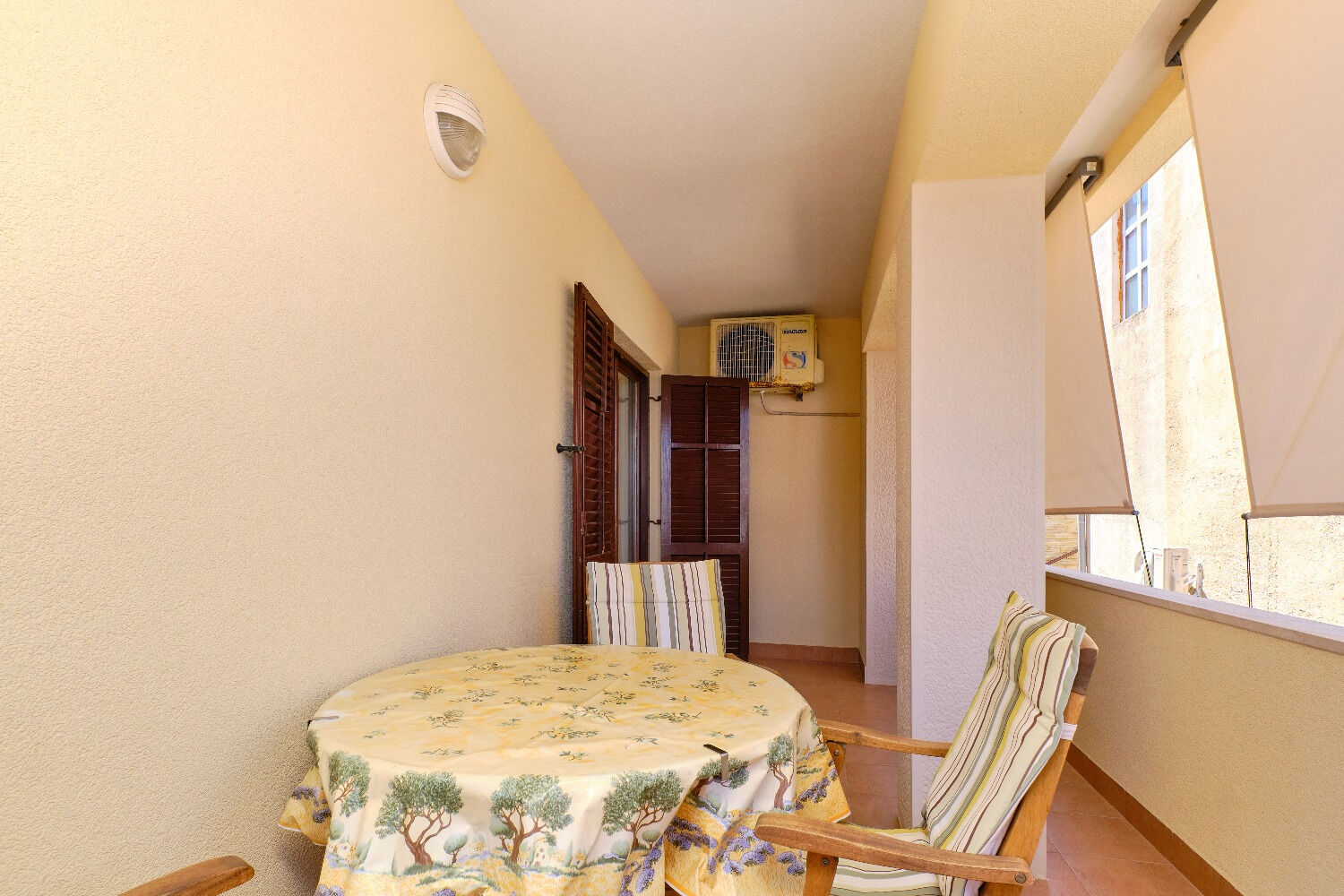 Apartments Nada 10929-A2