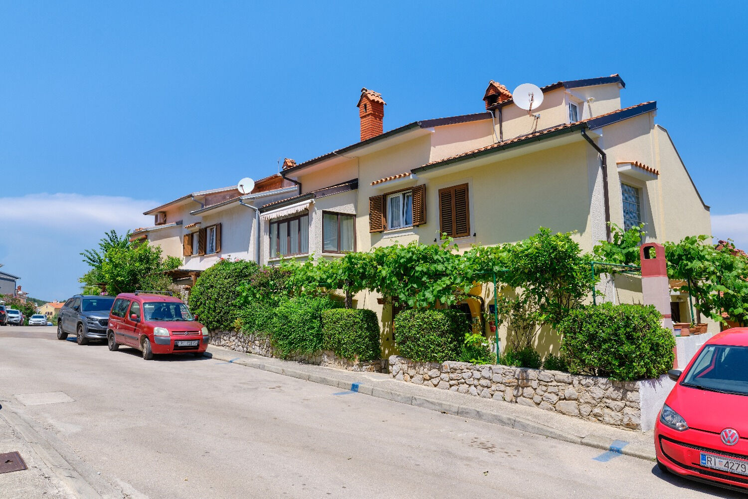 Apartments Nada 10929-A1