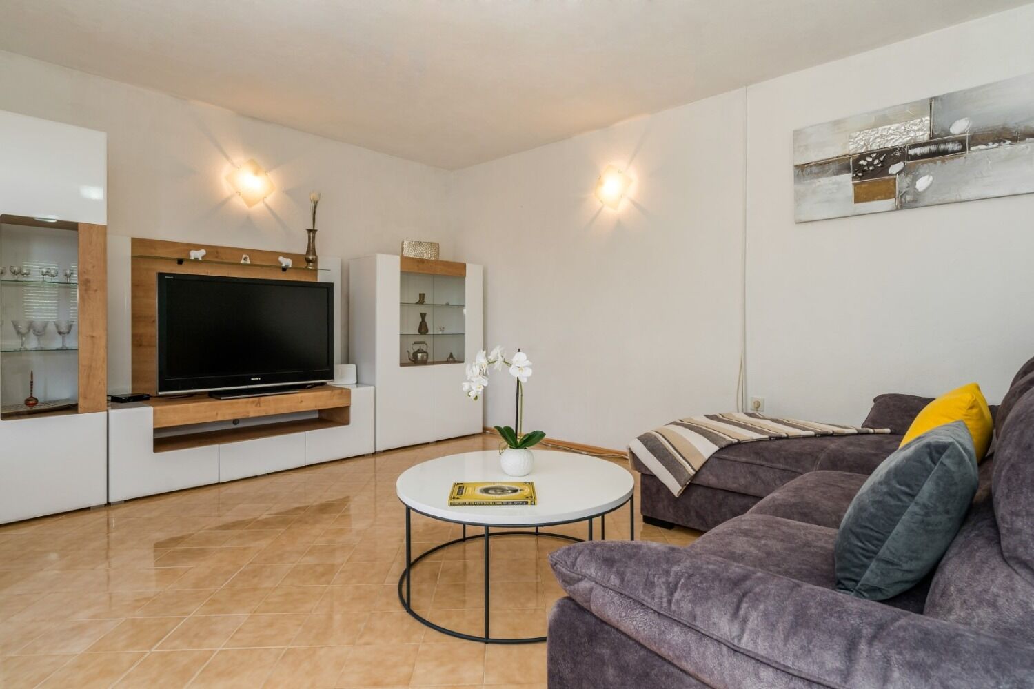 Apartment Ivan 109211-A1