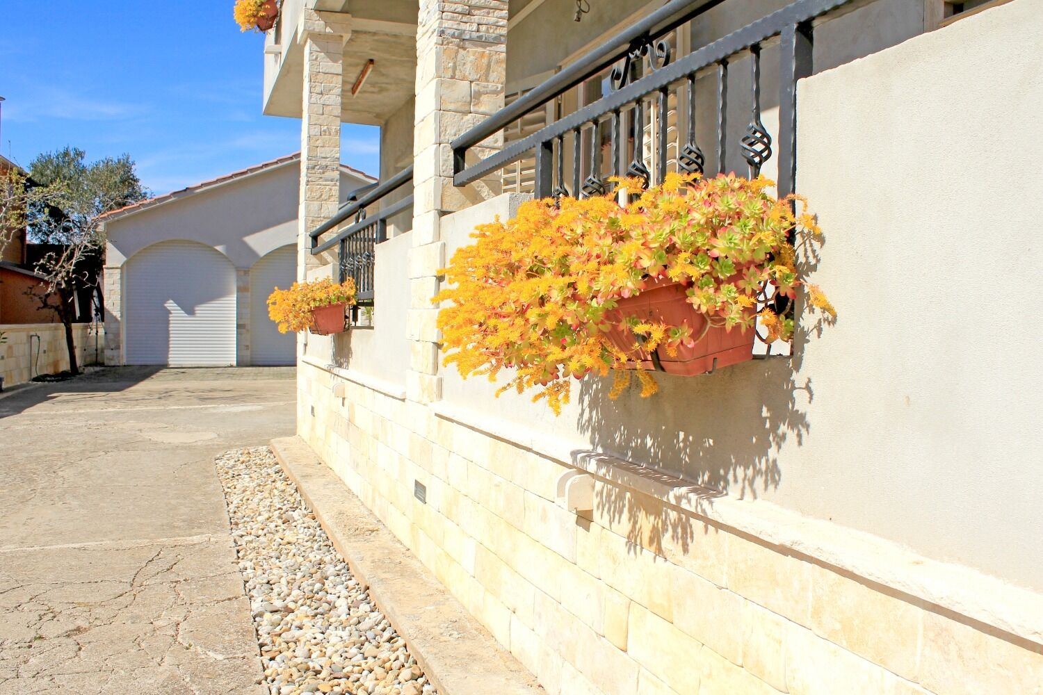 Apartments Old Stone: 109301-A4