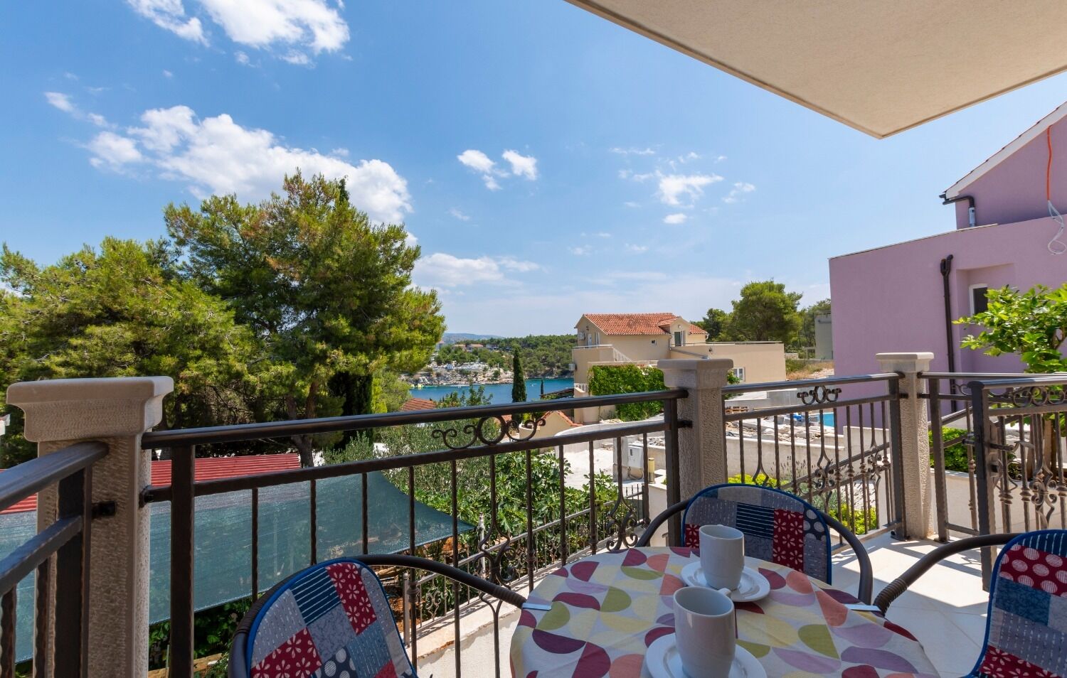 Apartments Dalis 10933-A2