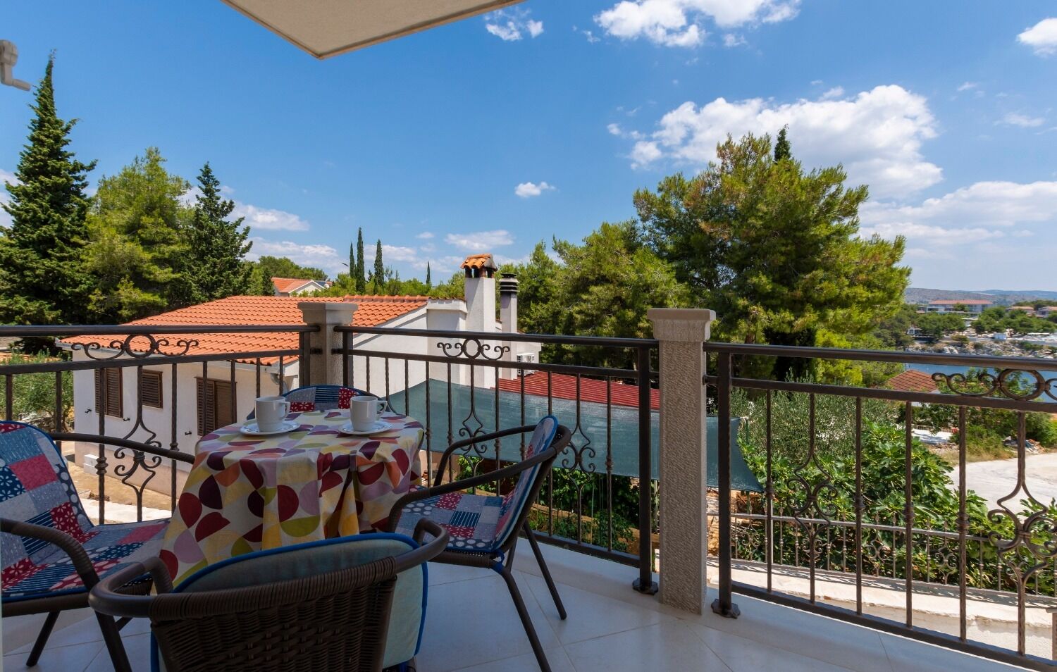 Apartments Dalis 10933-A2