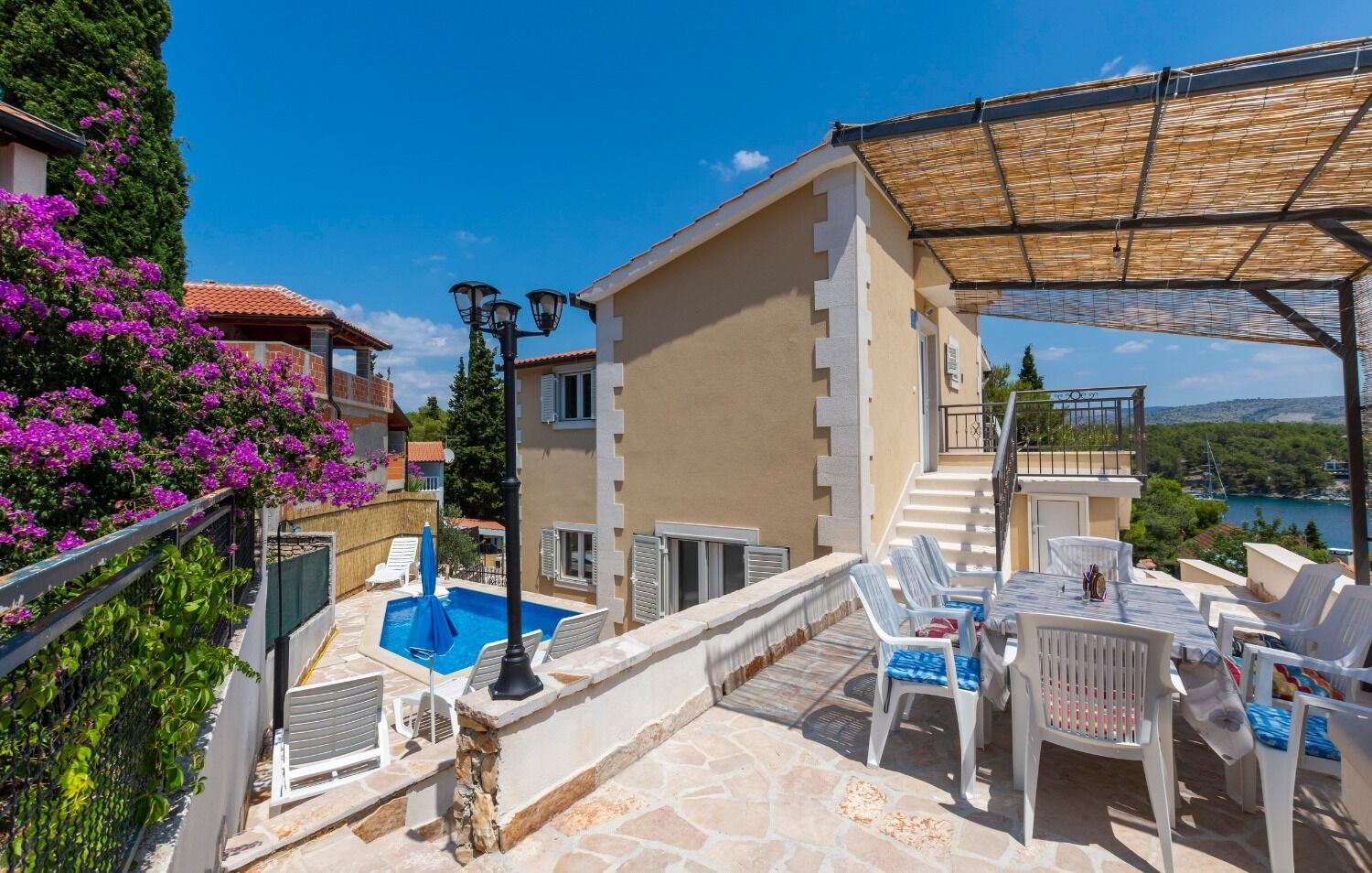 Apartments Dalis 10933-A2