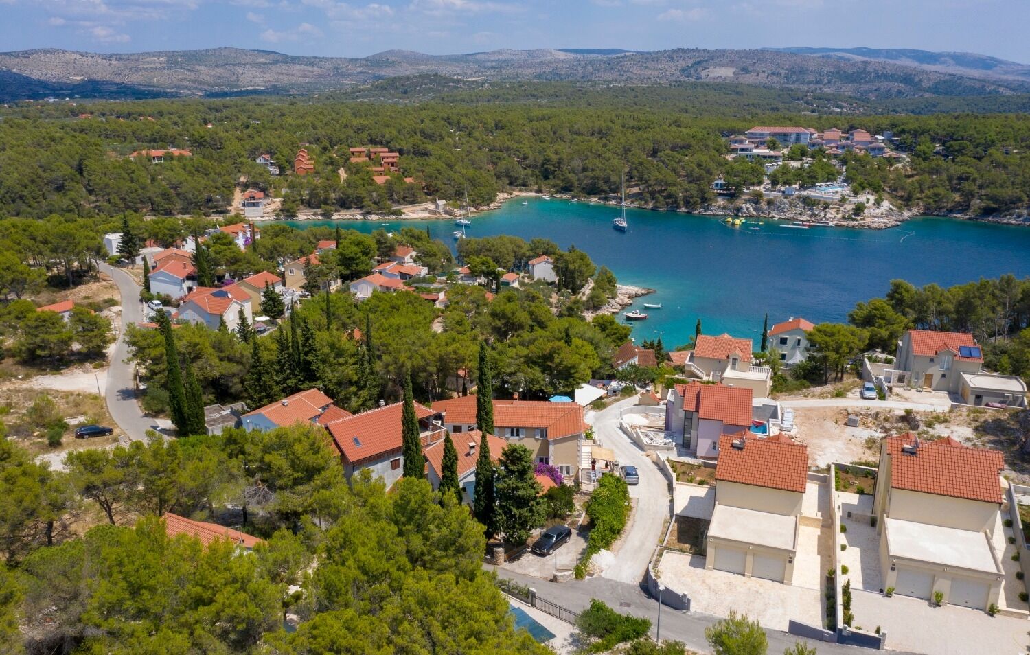Apartments Dalis 10933-A2