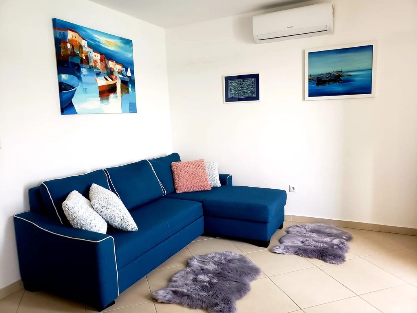 Apartment Blue 10936-A1