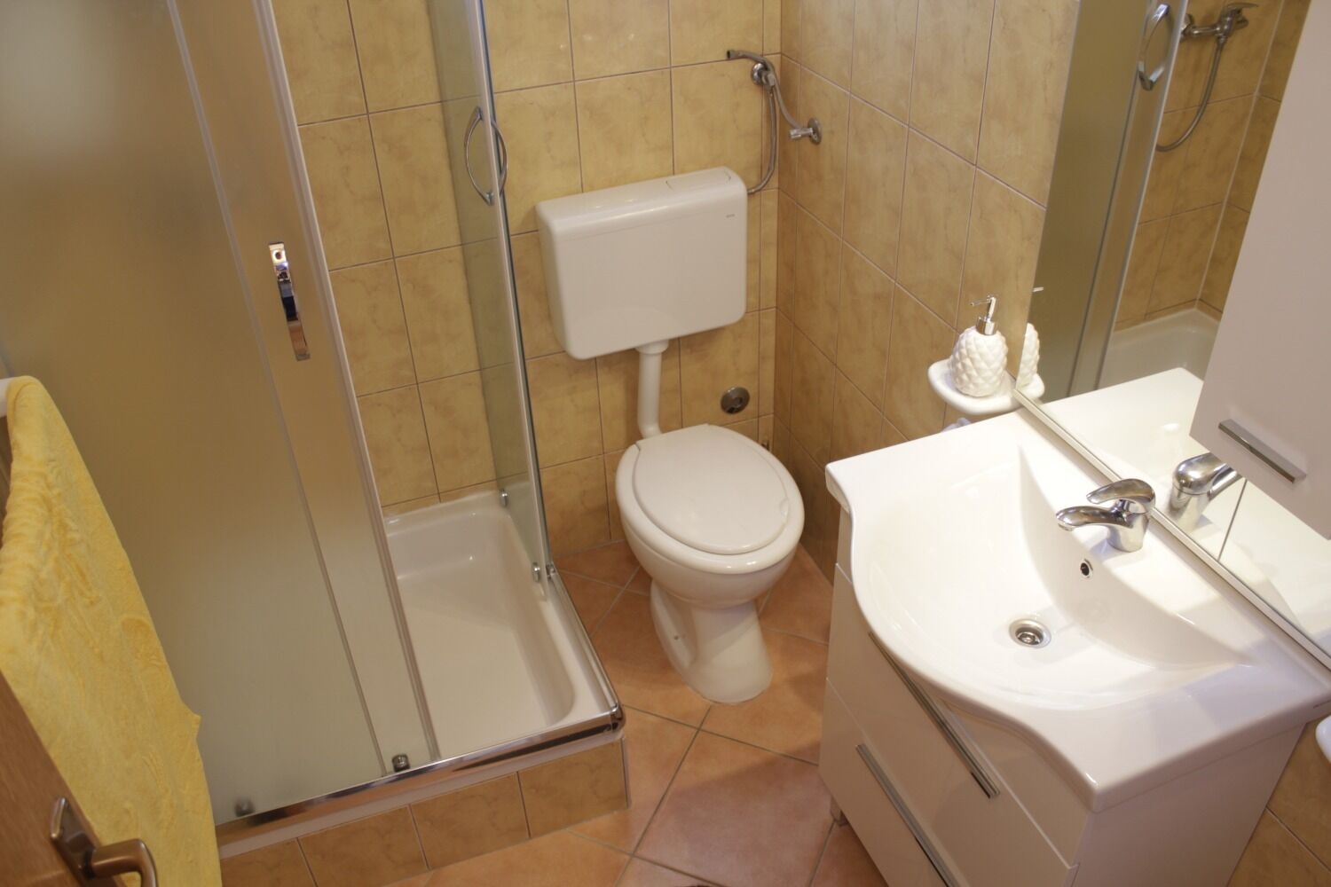 Apartments Almond 10938-A3