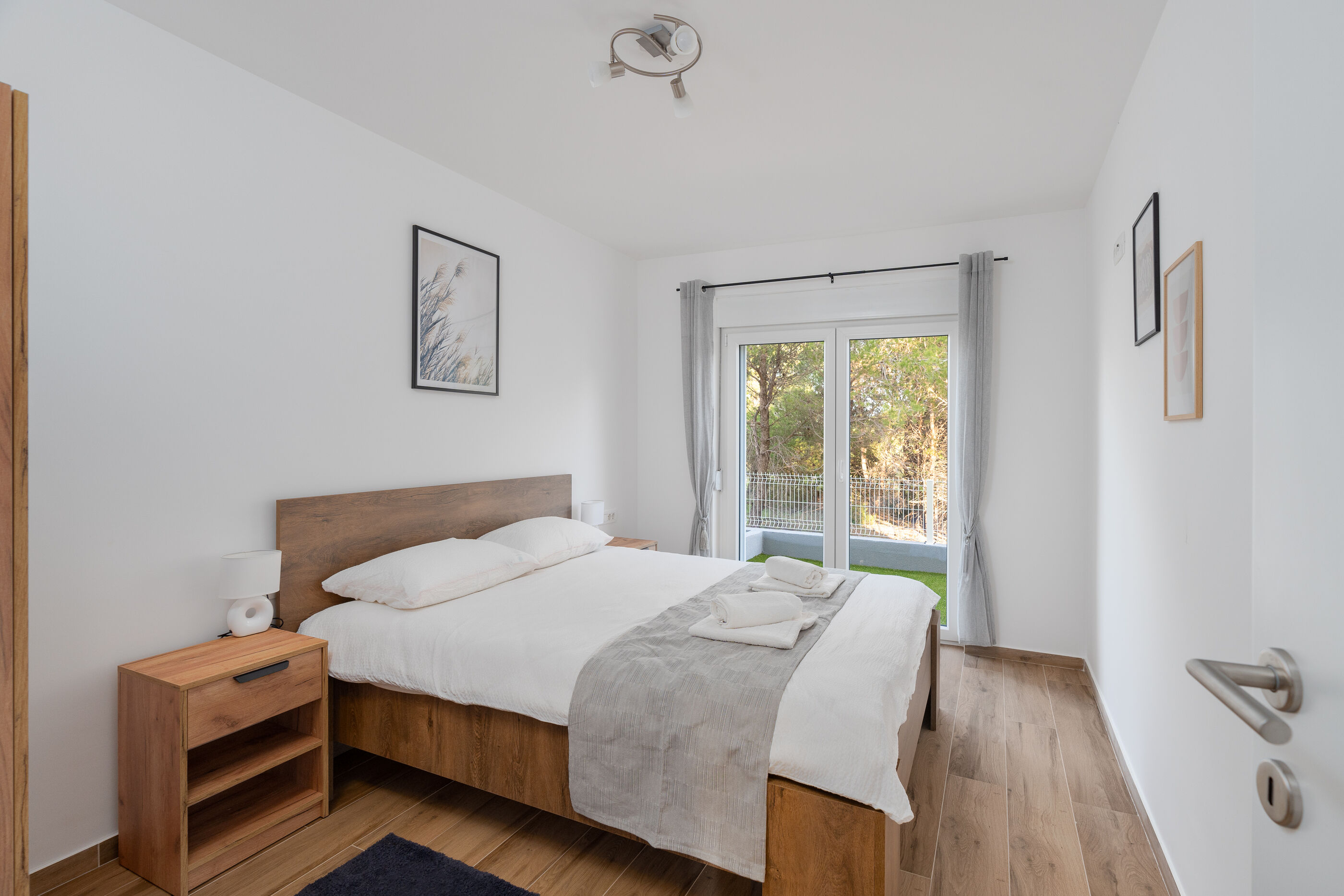 Apartments and Rooms Number One 64133-A4