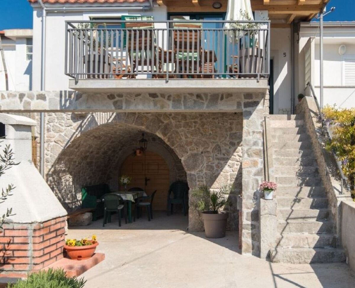 House Mari 109351-K1
