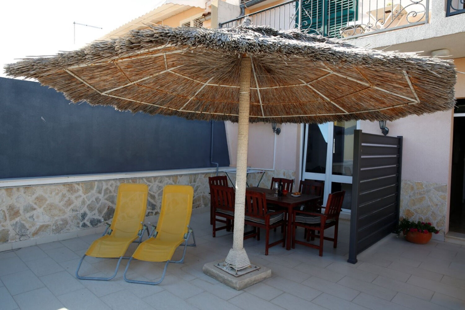 Apartments and Rooms Petar 109371-A1