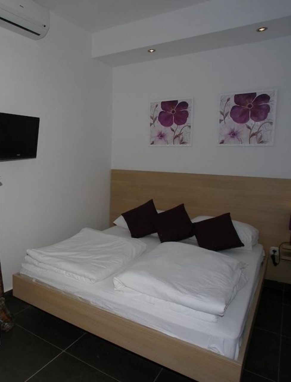 Apartments and Rooms Petar 109371-A2
