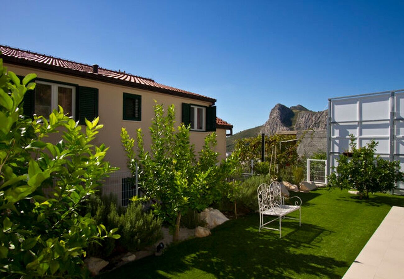 House Miho 109571-K1