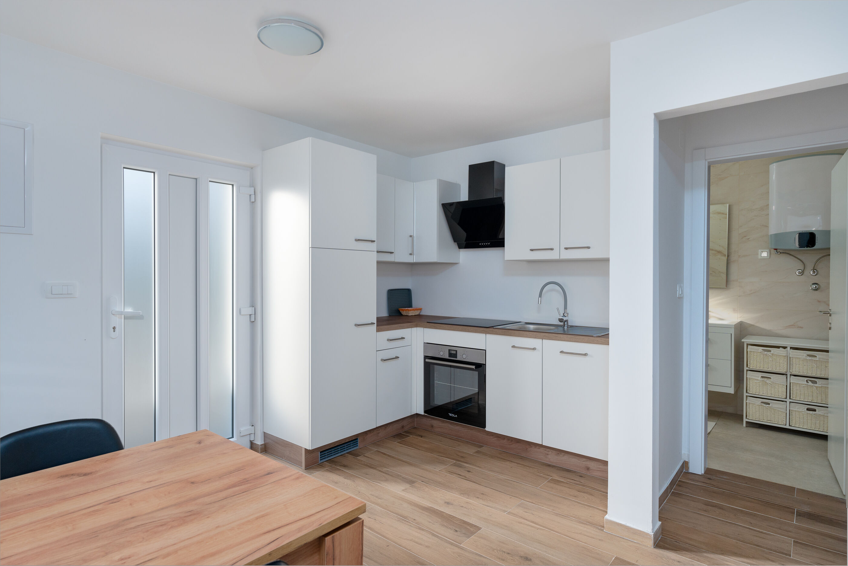Apartments and Rooms Number One 64133-A5