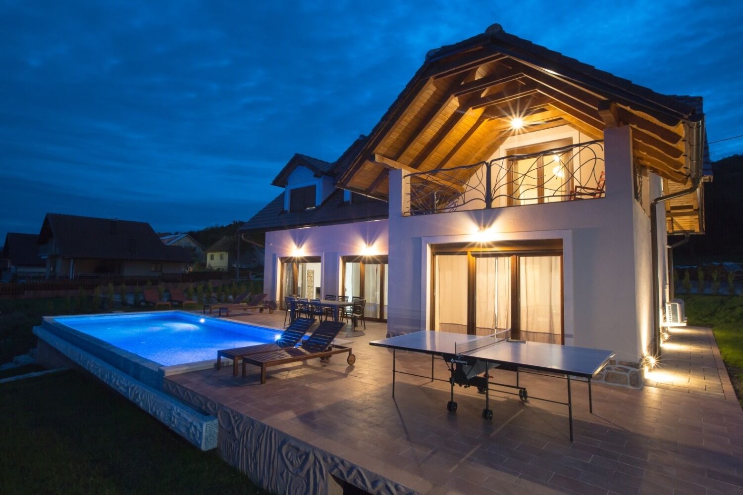 House Sablja 109681-K1