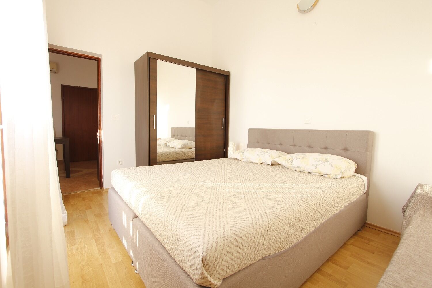 Apartments Oasis 10979-A2