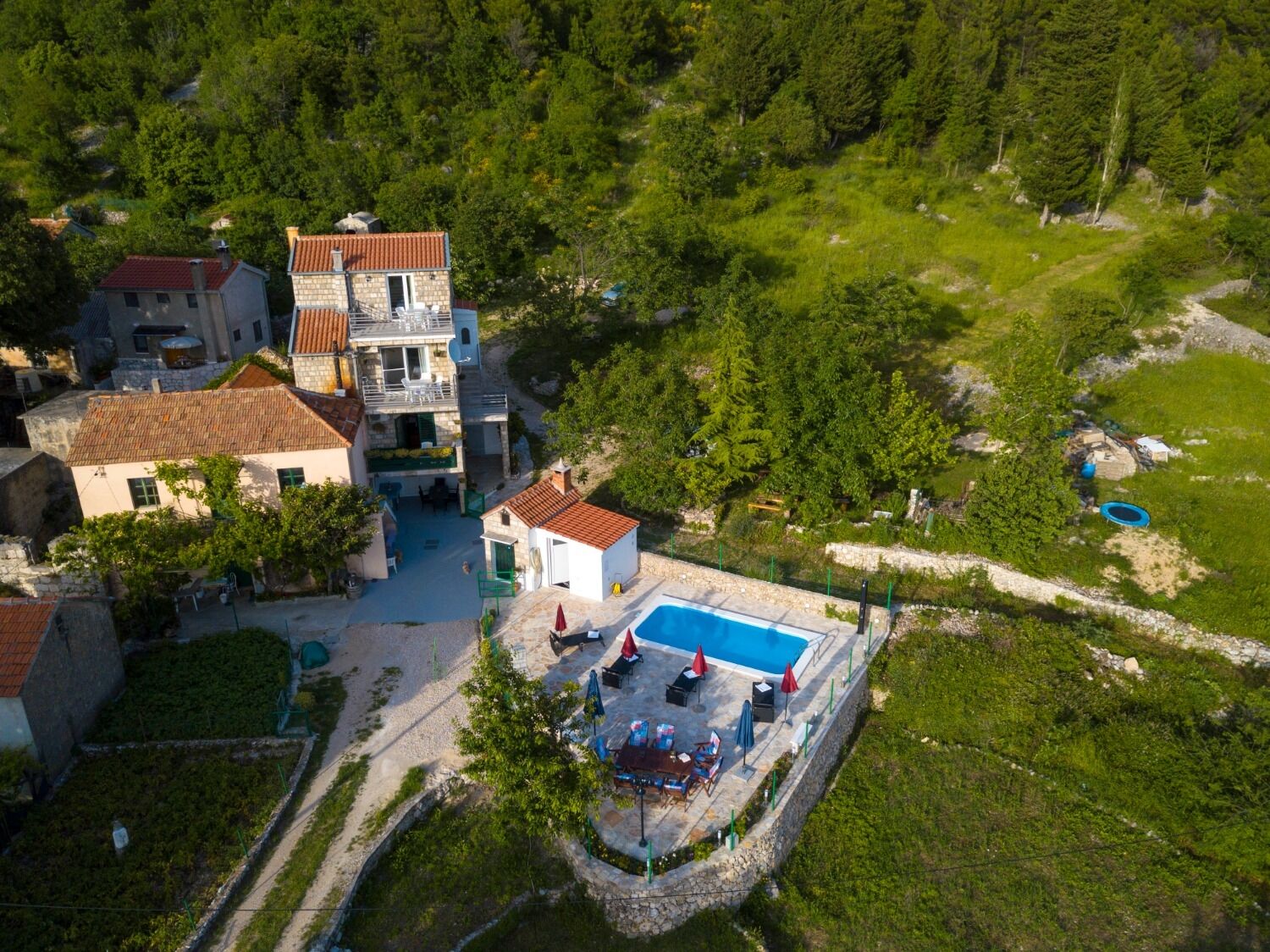 House Tonci 109741-K1
