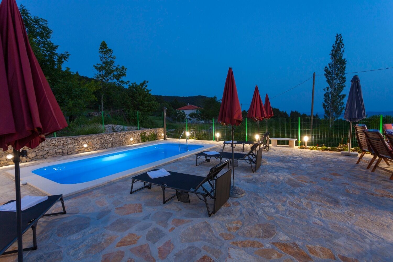 House Tonci 109741-K1