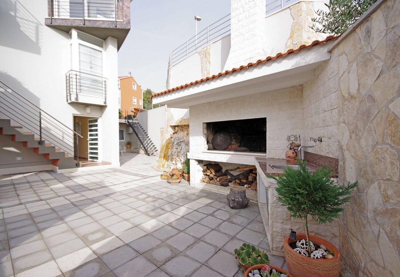 Apartments JaVi 10983-A4