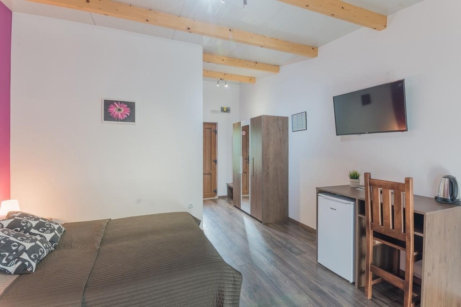 Rooms Mar 10985-S5