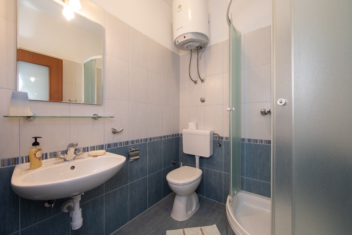 Apartments Ruzica 10987-A1