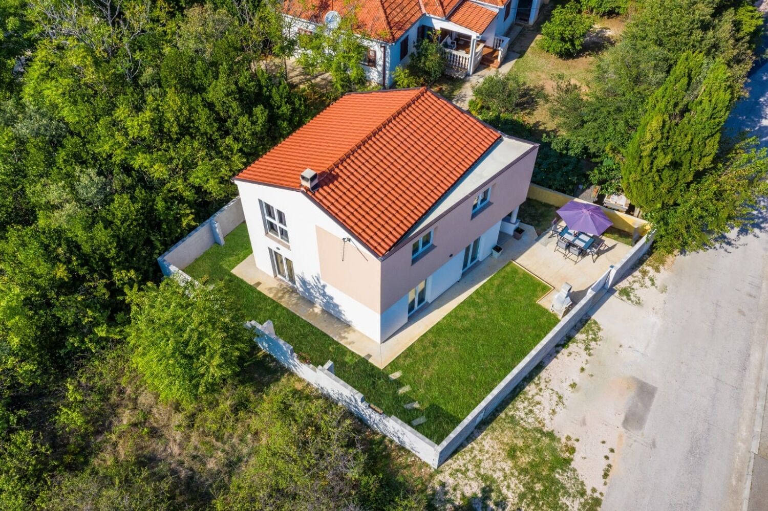 House Tome 10988-K1