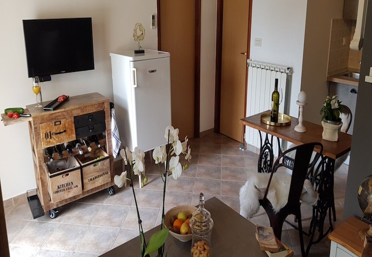 Apartments and Room Perstel 109871-A1