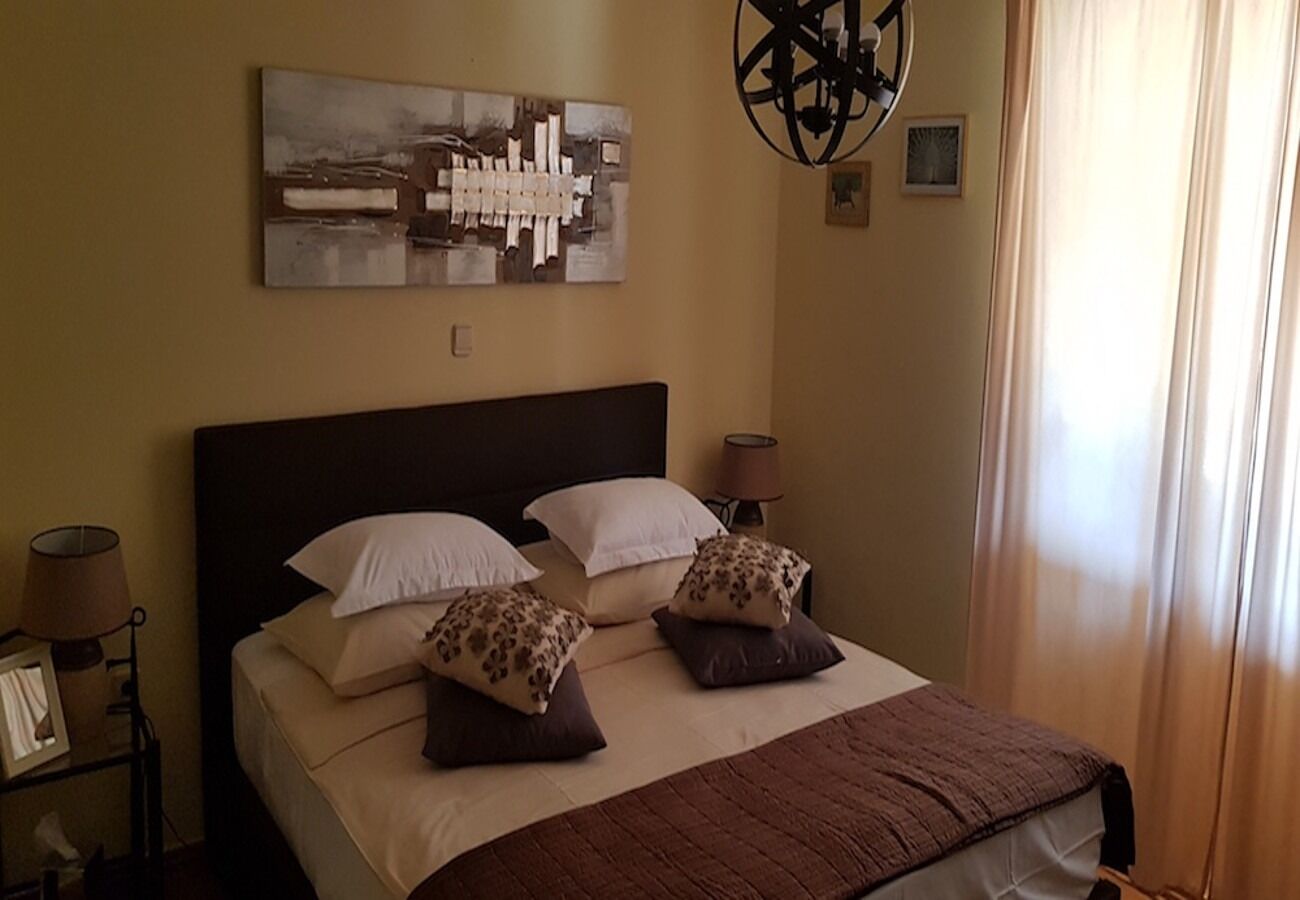 Apartments and Room Perstel 109871-S3
