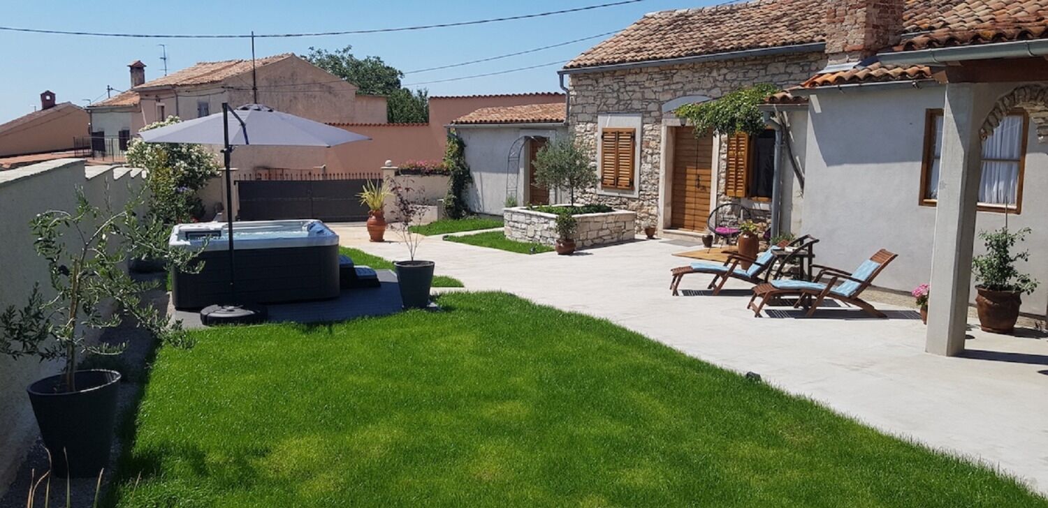 Apartments and Room Perstel 109871-A1