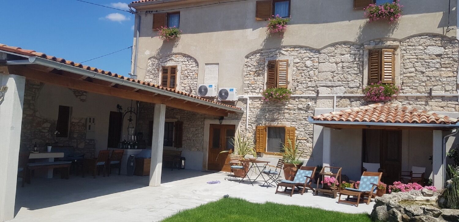 Apartments and Room Perstel 109871-A1