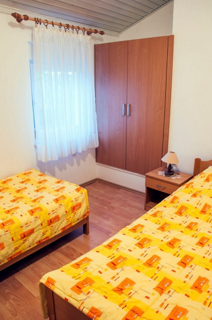 Apartments ErikaS 10996-A6
