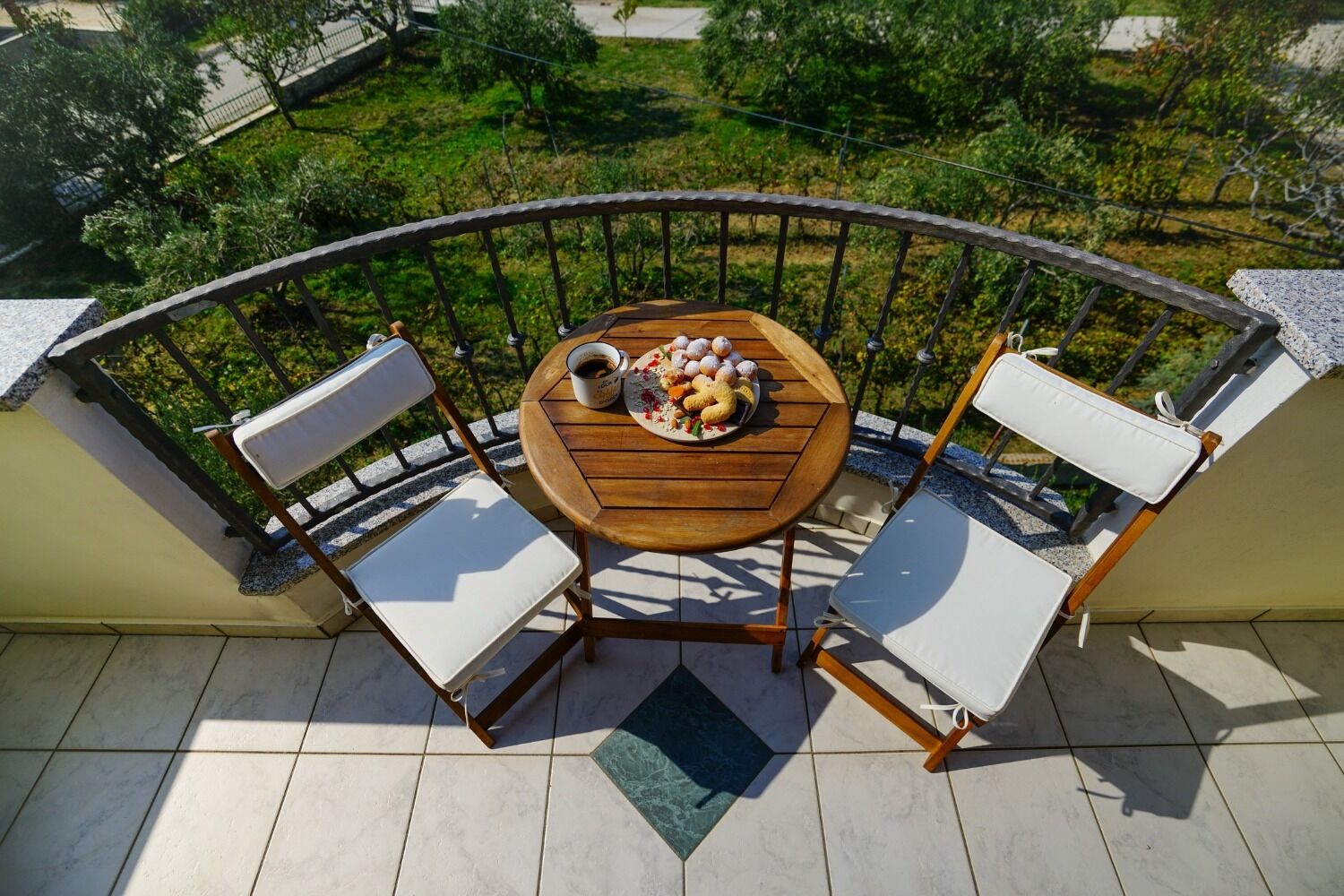 Apartments Secret Garden 10998-A2
