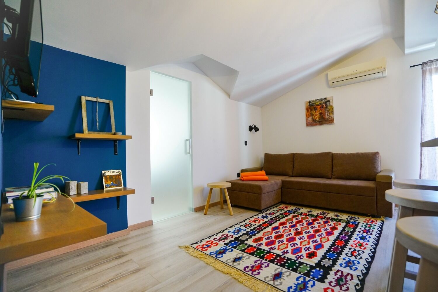 Apartments Secret Garden 10998-A2