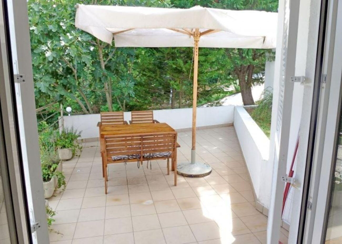 Apartments Vlado 10999-A1