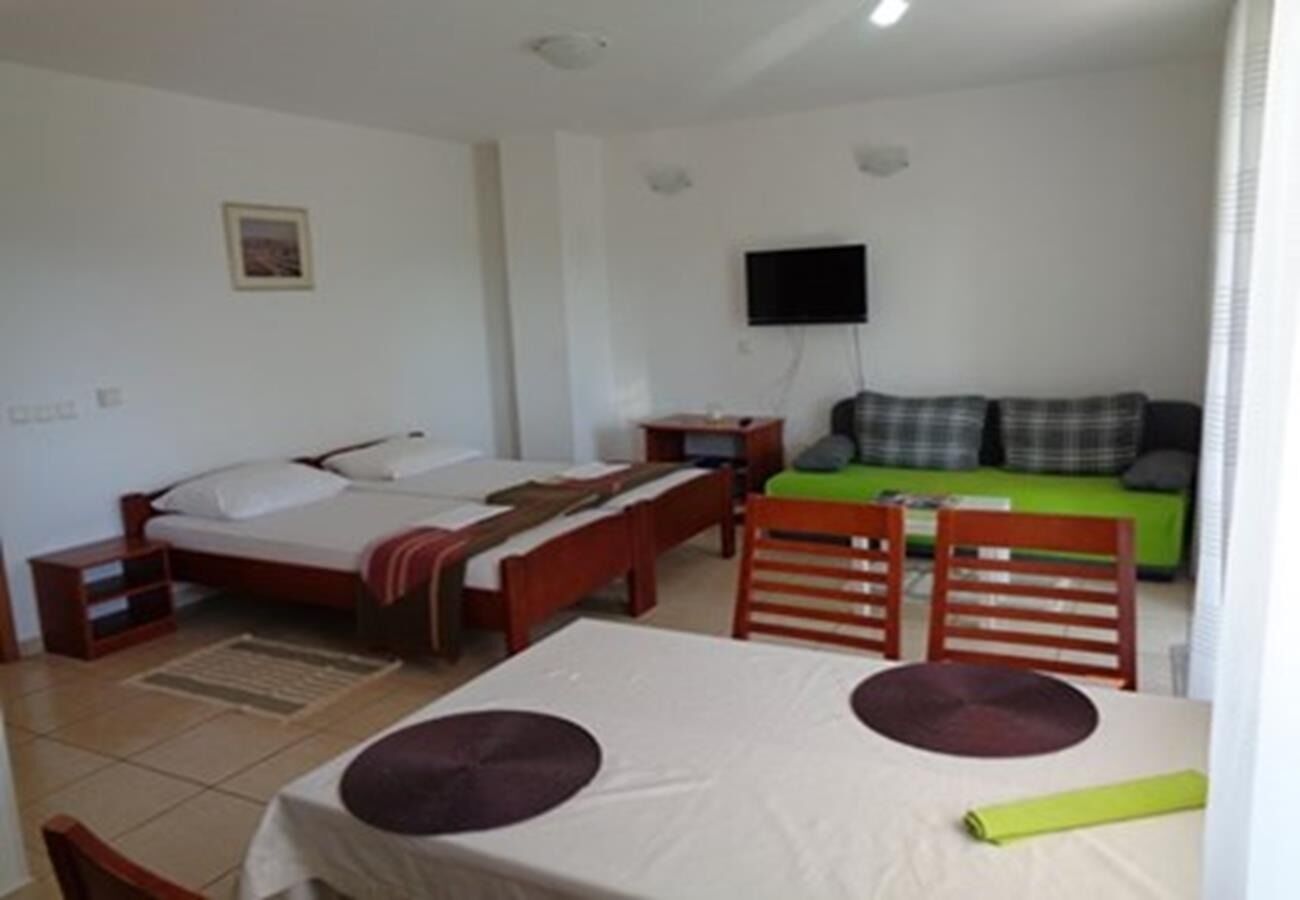 Apartments Vlado 10999-A3