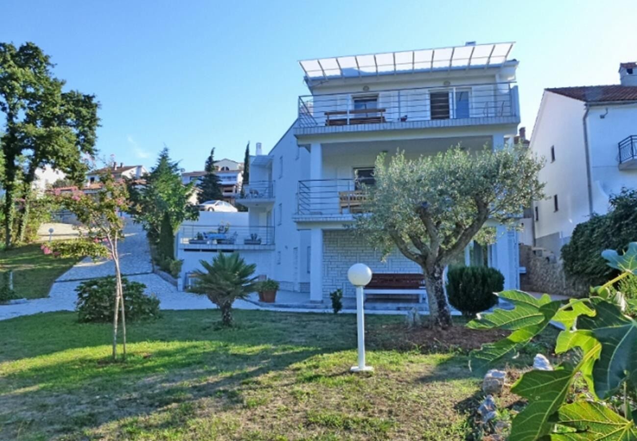 Apartments Vlado 10999-A2